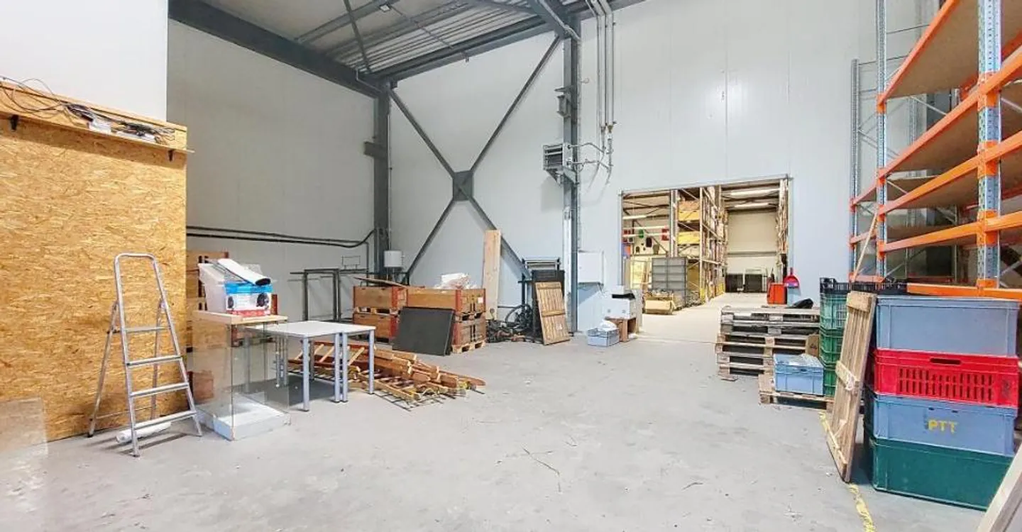Deposit - Photo 7 of 13