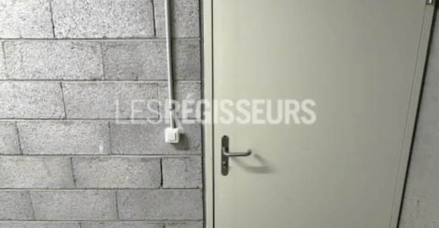Deposit - Photo 5 of 5