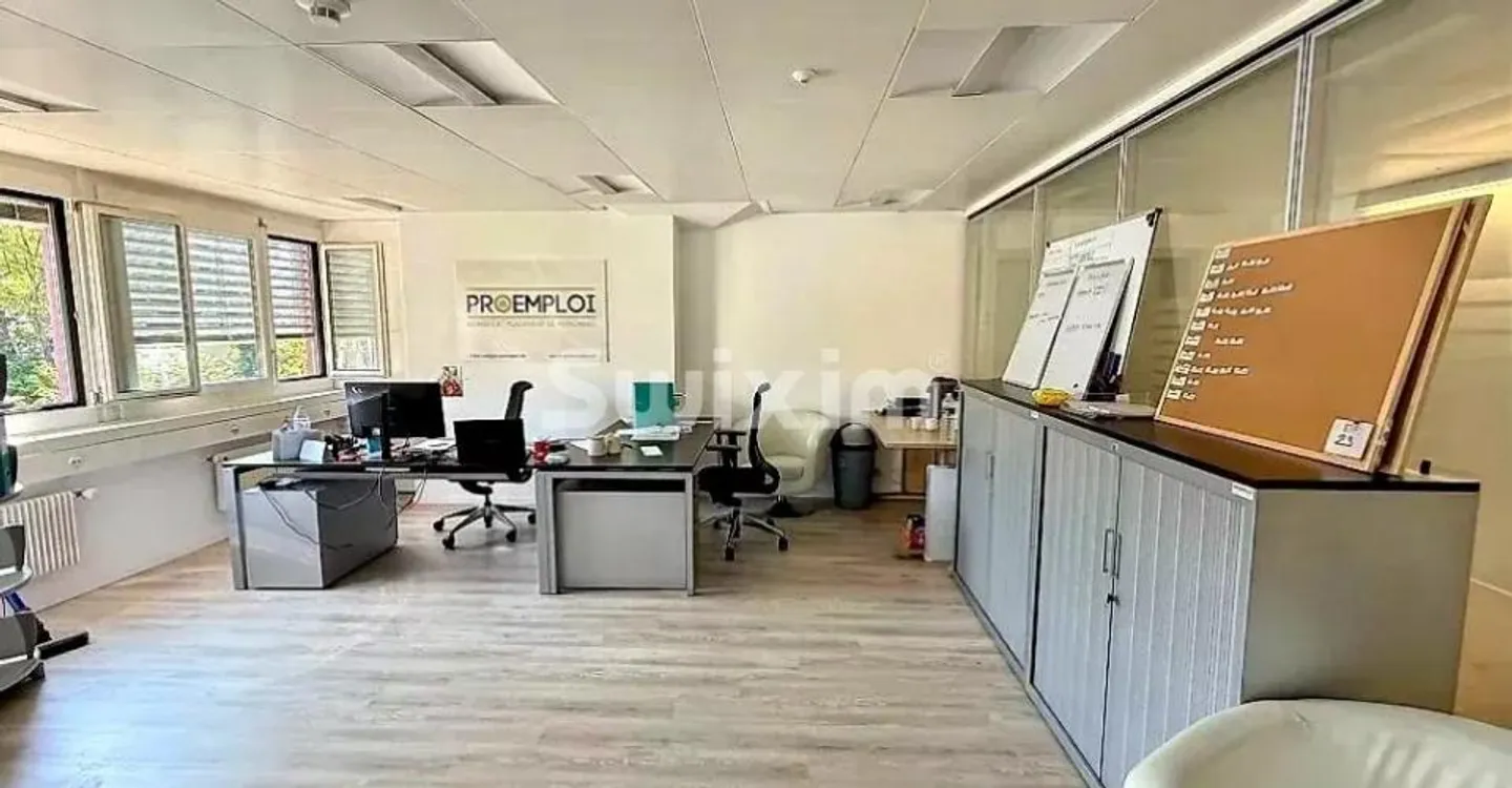 Office 1 room - Photo 2 of 5