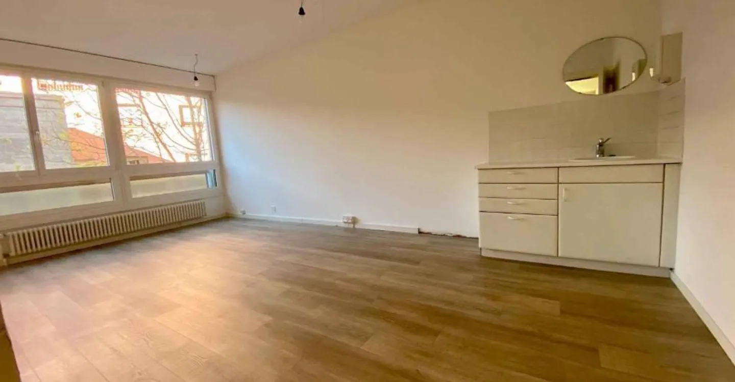 Office 4 rooms - Photo 7 of 12