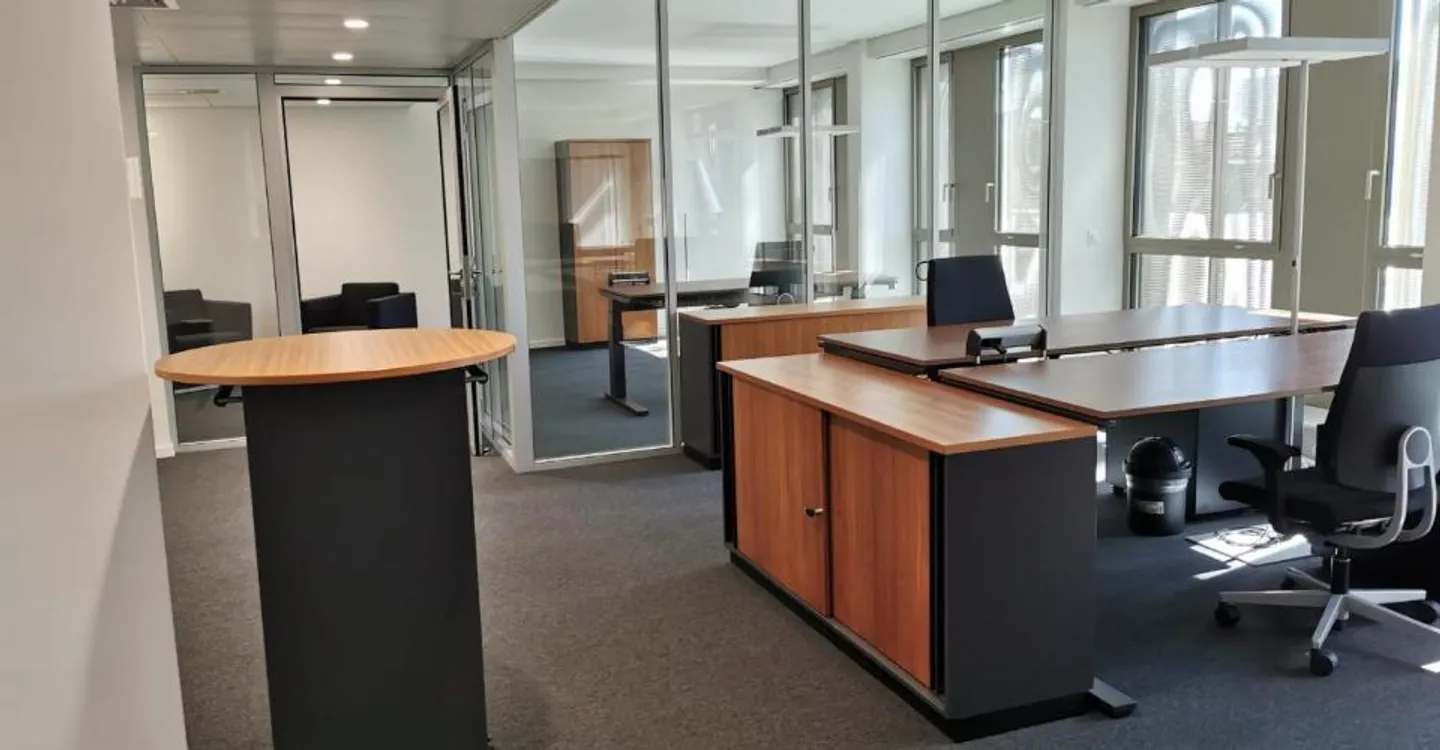 Office - Photo 4 of 6