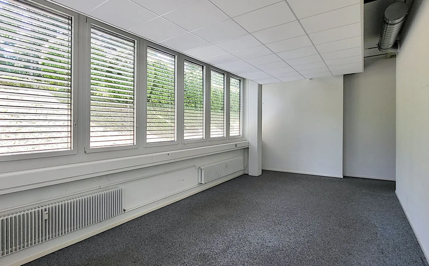 Accessible Commercial Spaces in TechCenter Reinach! - Photo 4 of 13