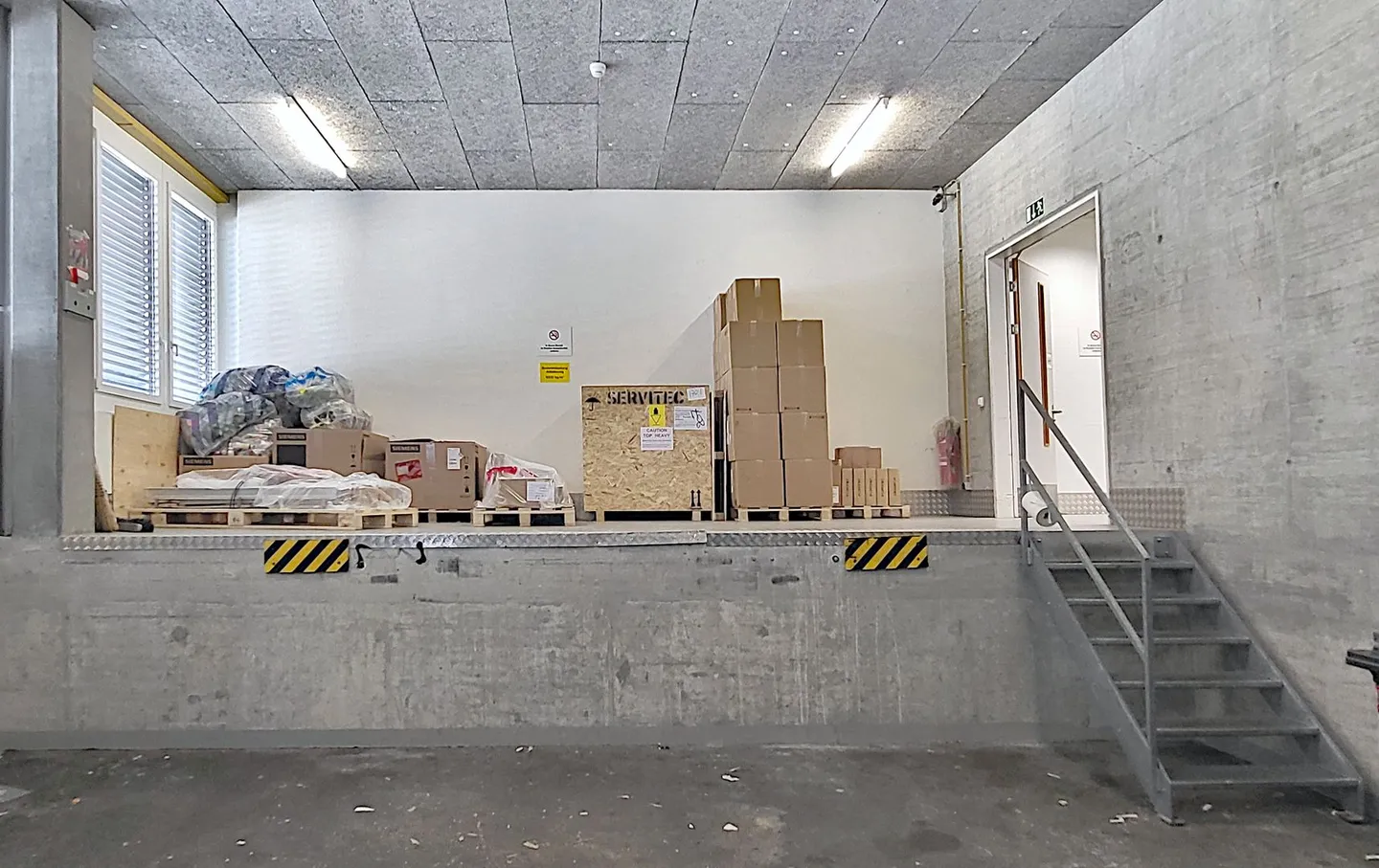 Accessible Commercial Spaces in TechCenter Reinach! - Photo 11 of 13