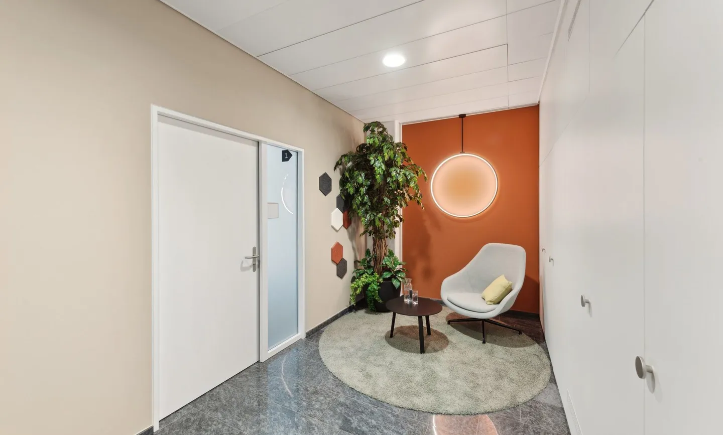 Ufficio di team privato per 4 persone – prezzo tutto incluso sotto CHF 1.000 - Foto 1 di 13