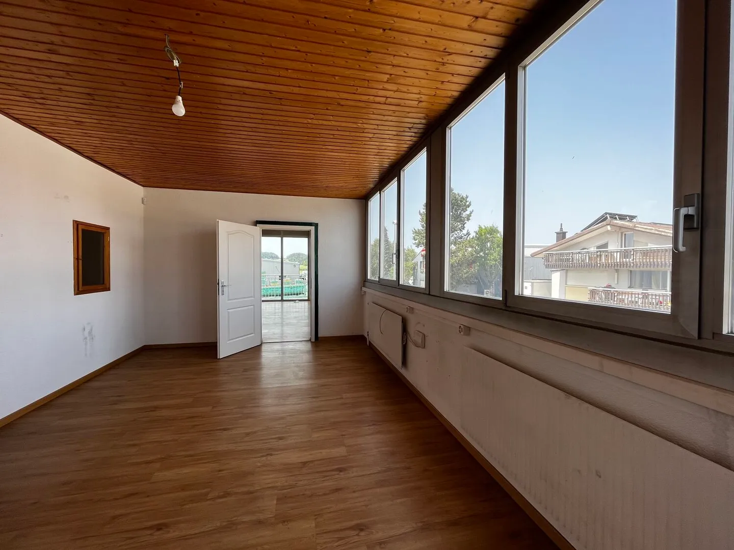 285m2 Laboratorio in affitto – Forel – Posizione centrale - Foto 3 di 7