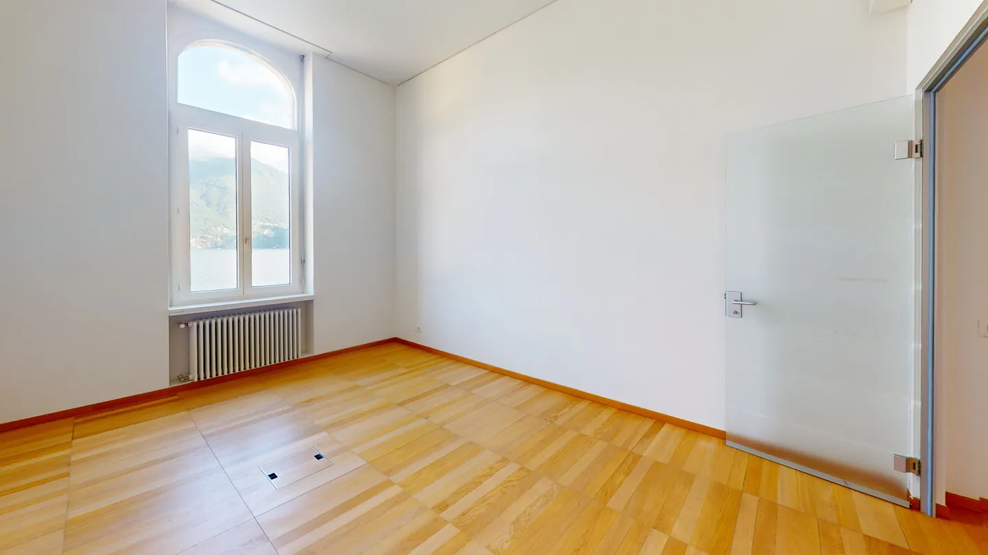 Your new representative office - Photo 3 of 10