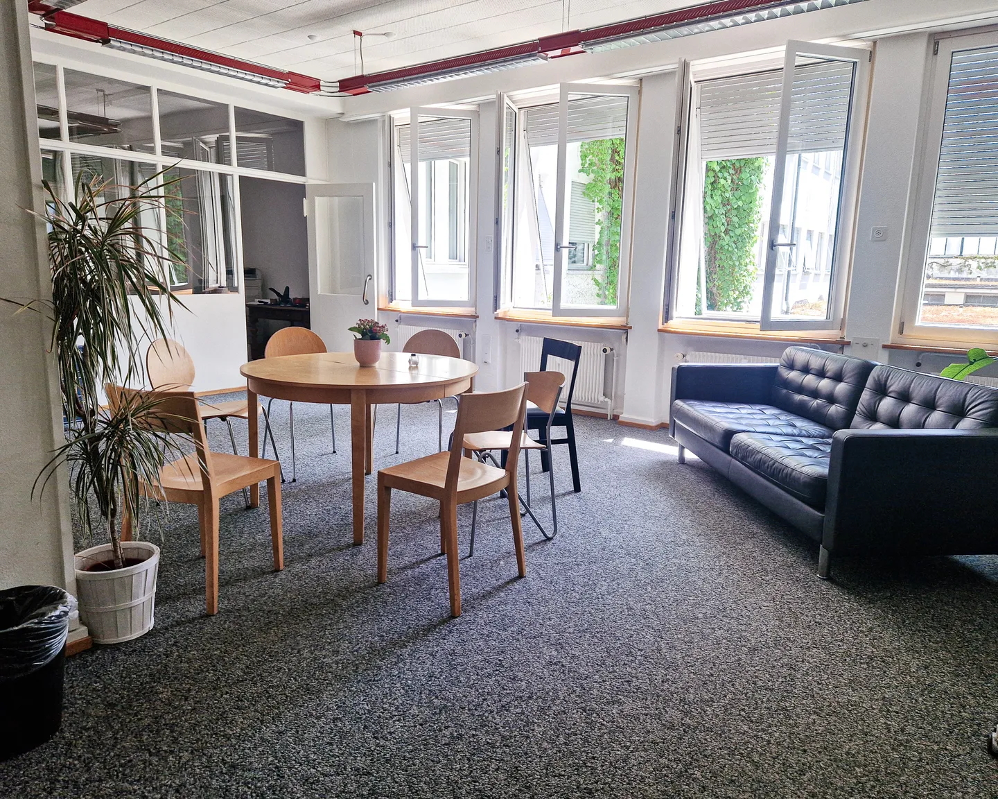 Espace de bureau durable à Bâle - Photo 7 sur 7