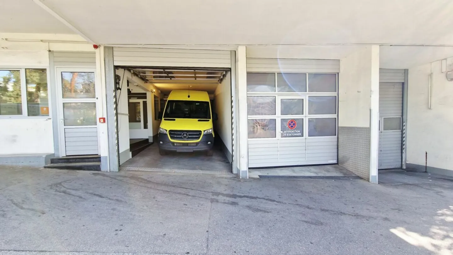 Gewerbefläche mit ebenerdigem Autozugang im Flon-Gebiet! - Foto 1 von 6