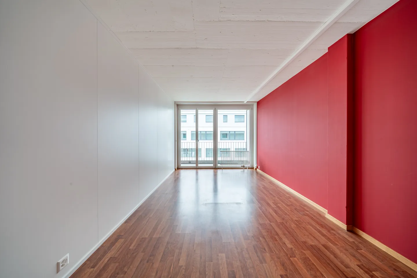 Attractive office space in prime location - Photo 4 of 8