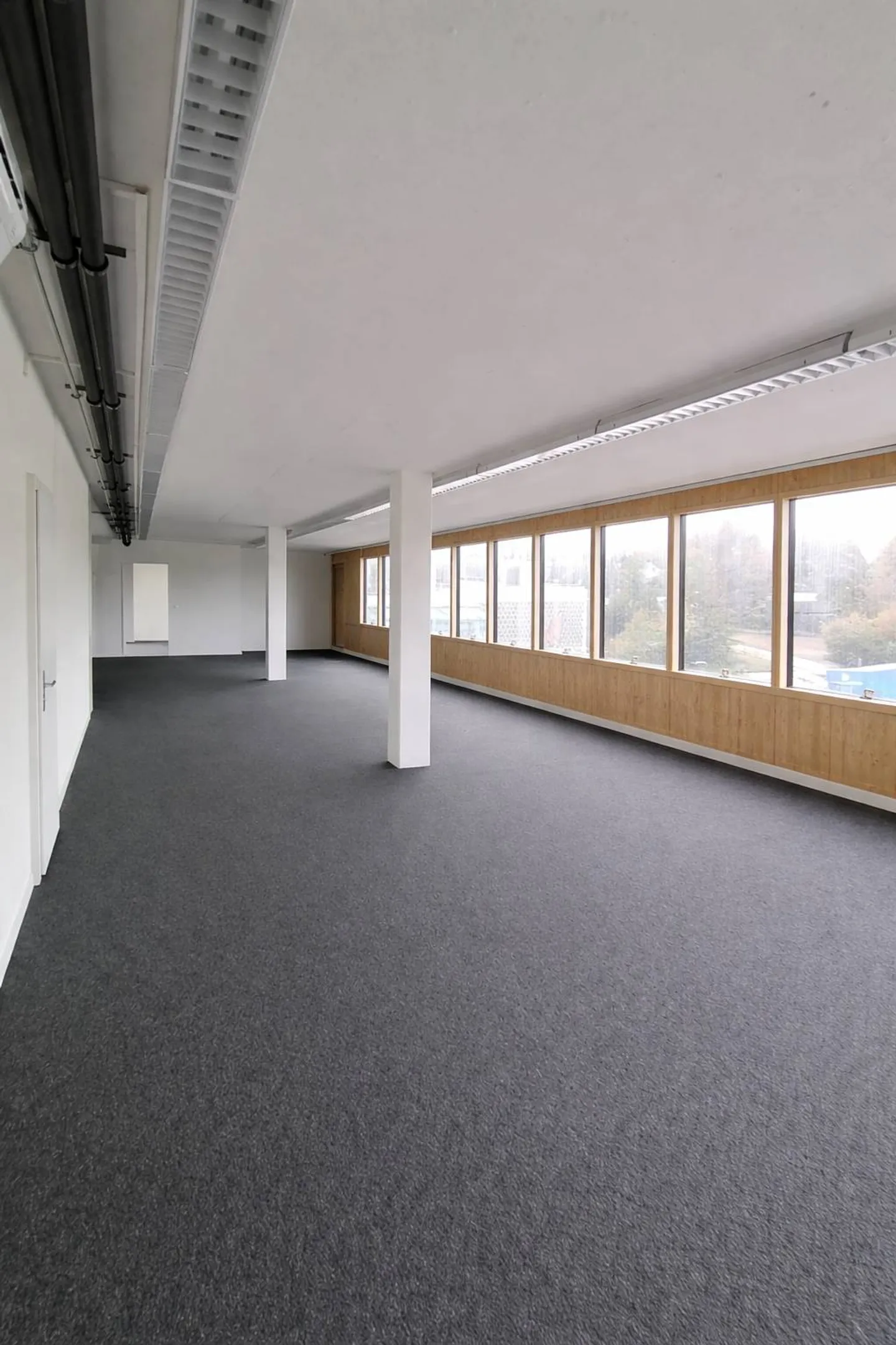 Modernes Büro in Obfelden - Foto 3 von 9
