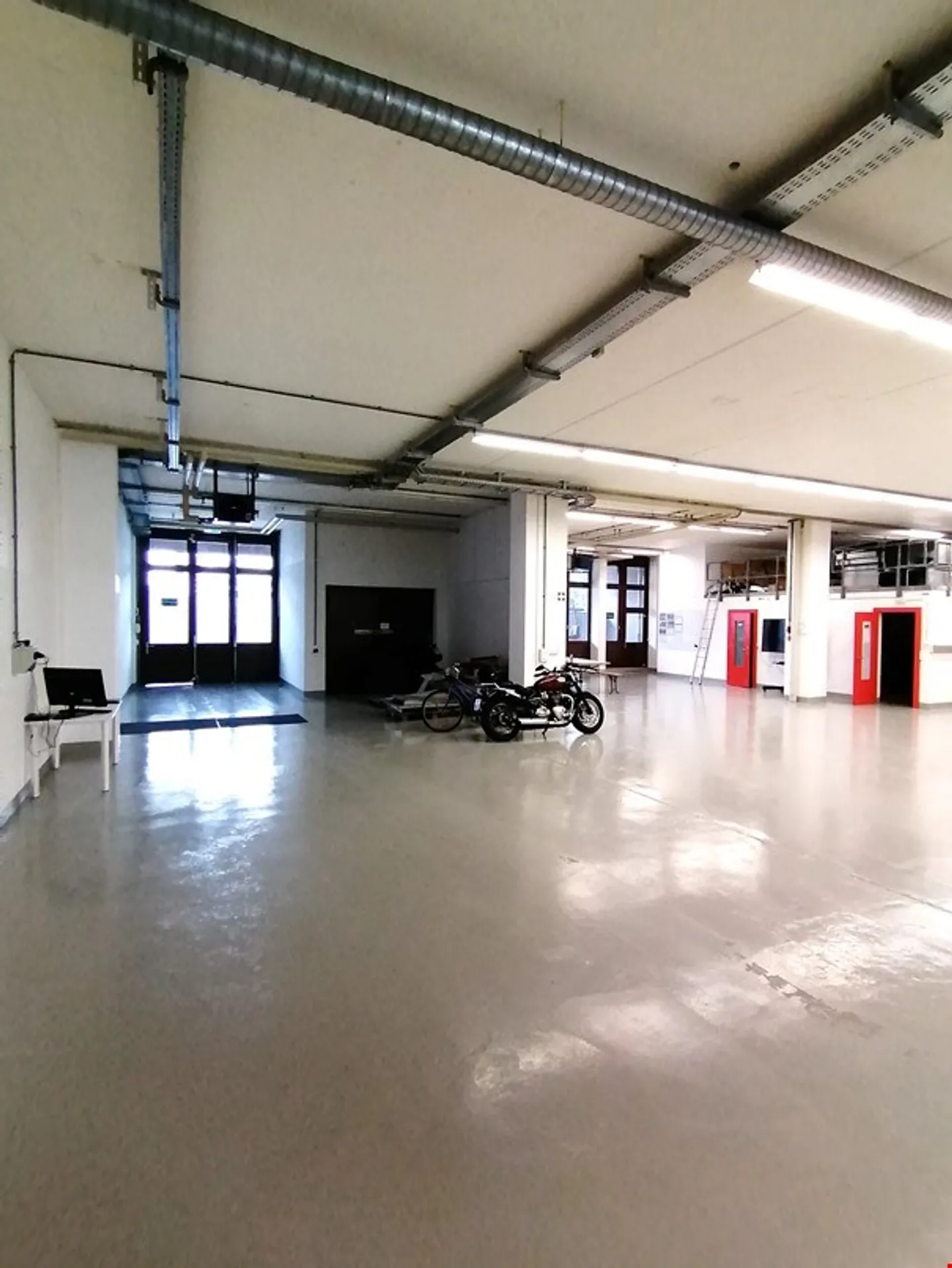Partially developed commercial/industrial space on the ground floor, in the best location - Photo 3 of 10