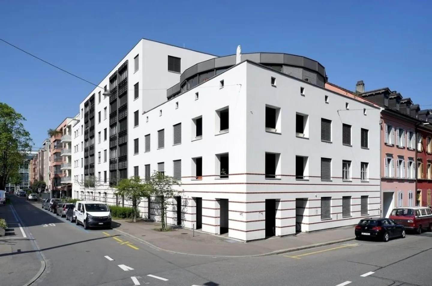 Representative commercial space on two levels just a few steps from the Basel fair - Photo 1 of 9