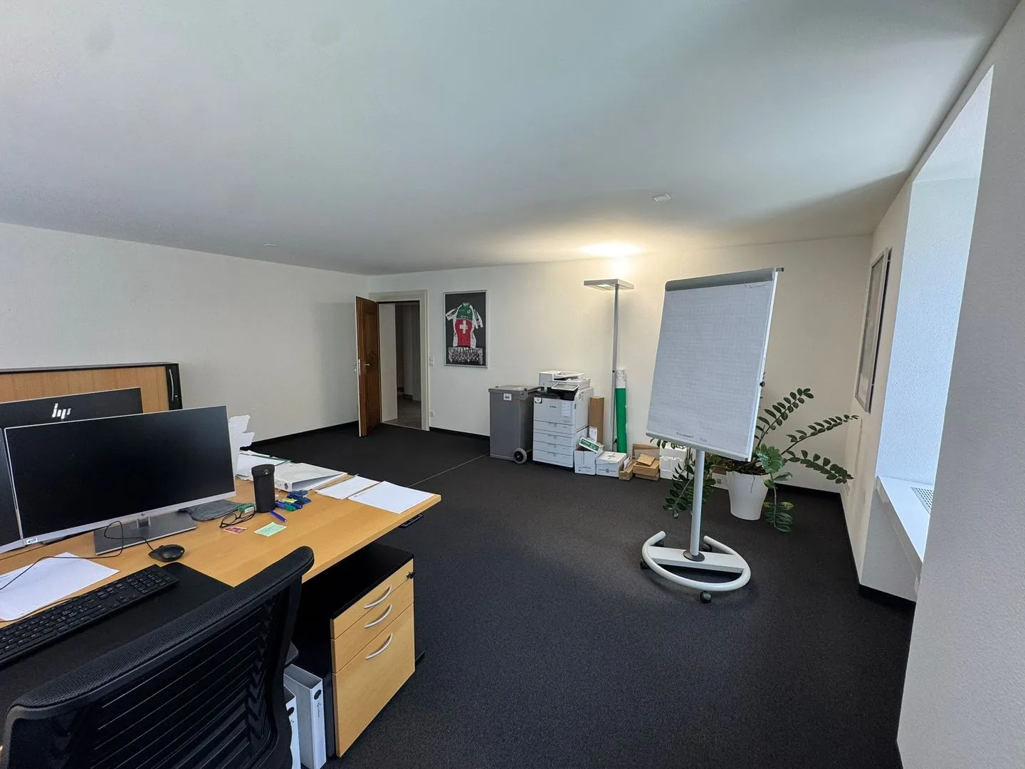 Office space for rent in the heart of Altdorf - Photo 13 of 13