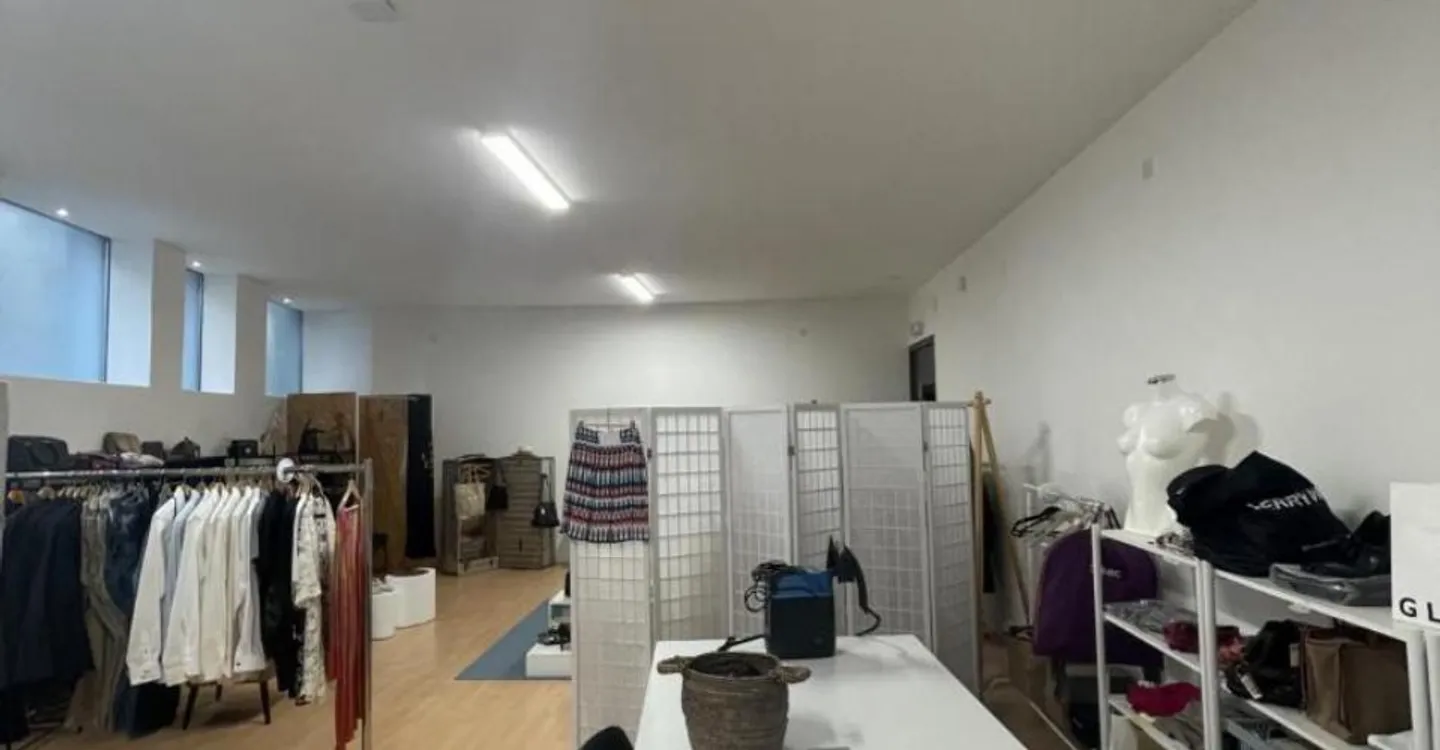 Commerce - Photo 4 of 10