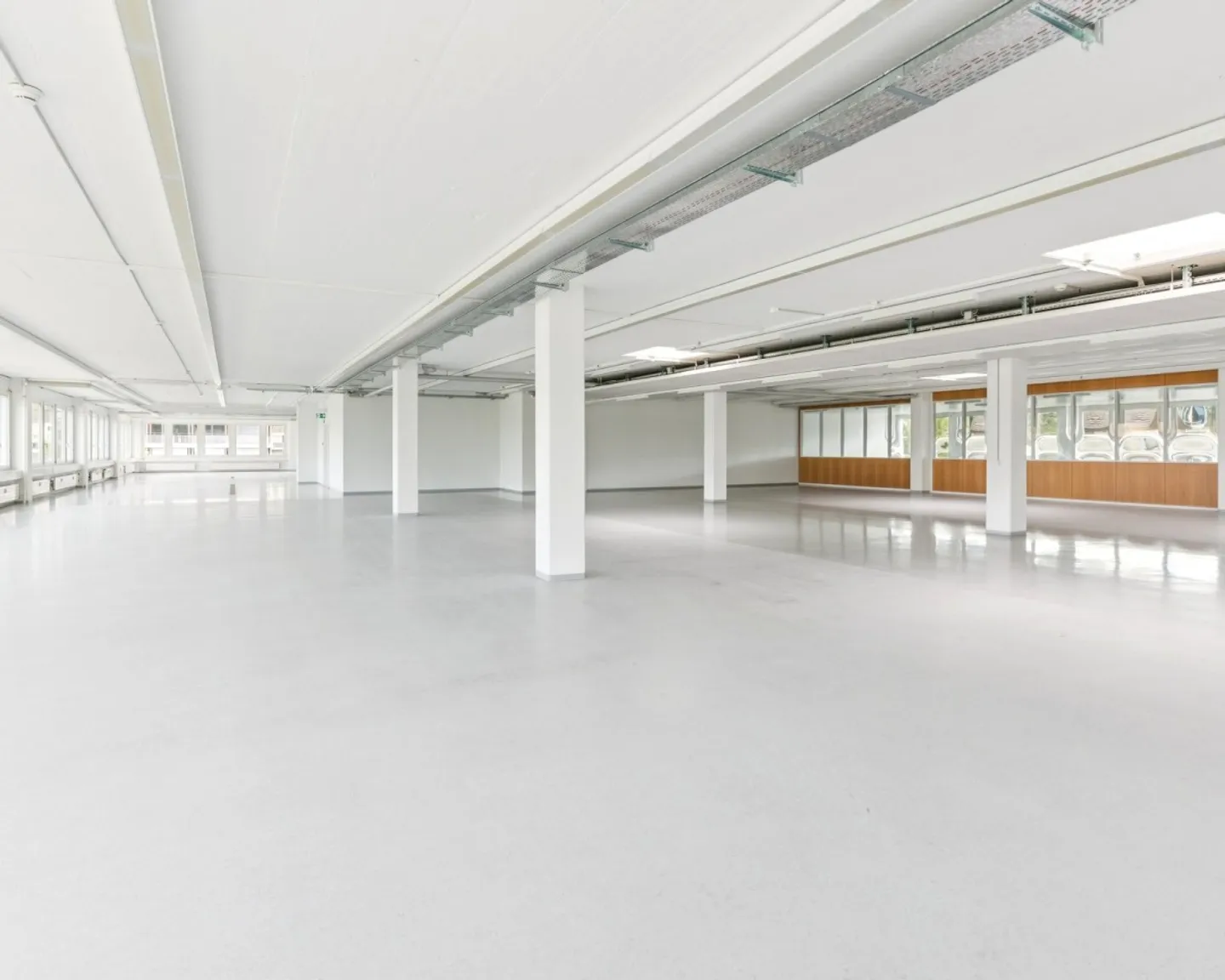 Adresse de bureau/commercial attrayante à Rotkreuz - Photo 3 sur 7