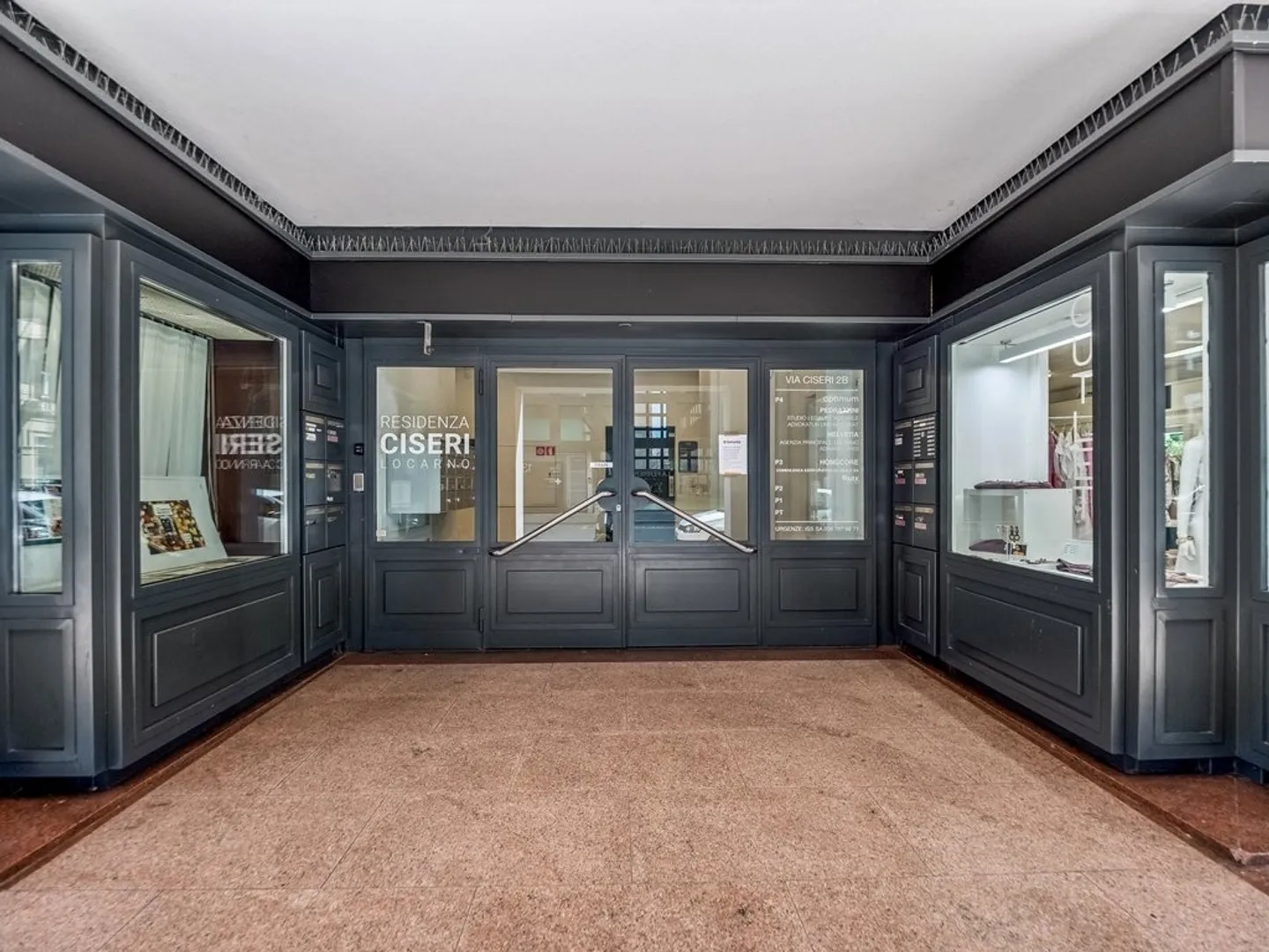 Spazi ufficio luminosi in posizione centrale a Locarno - Foto 1 von 10