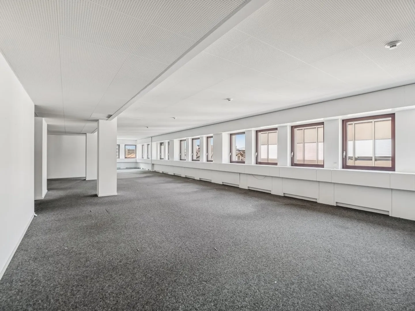 Spazi ufficio luminosi in posizione centrale a Locarno - Foto 6 von 10