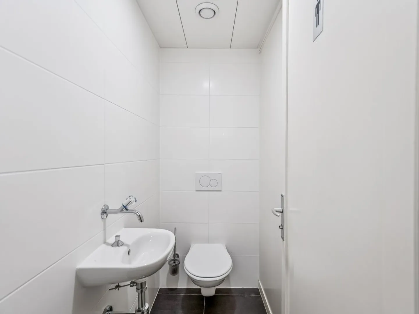 Spazi ufficio luminosi in posizione centrale a Locarno - Foto 8 von 10