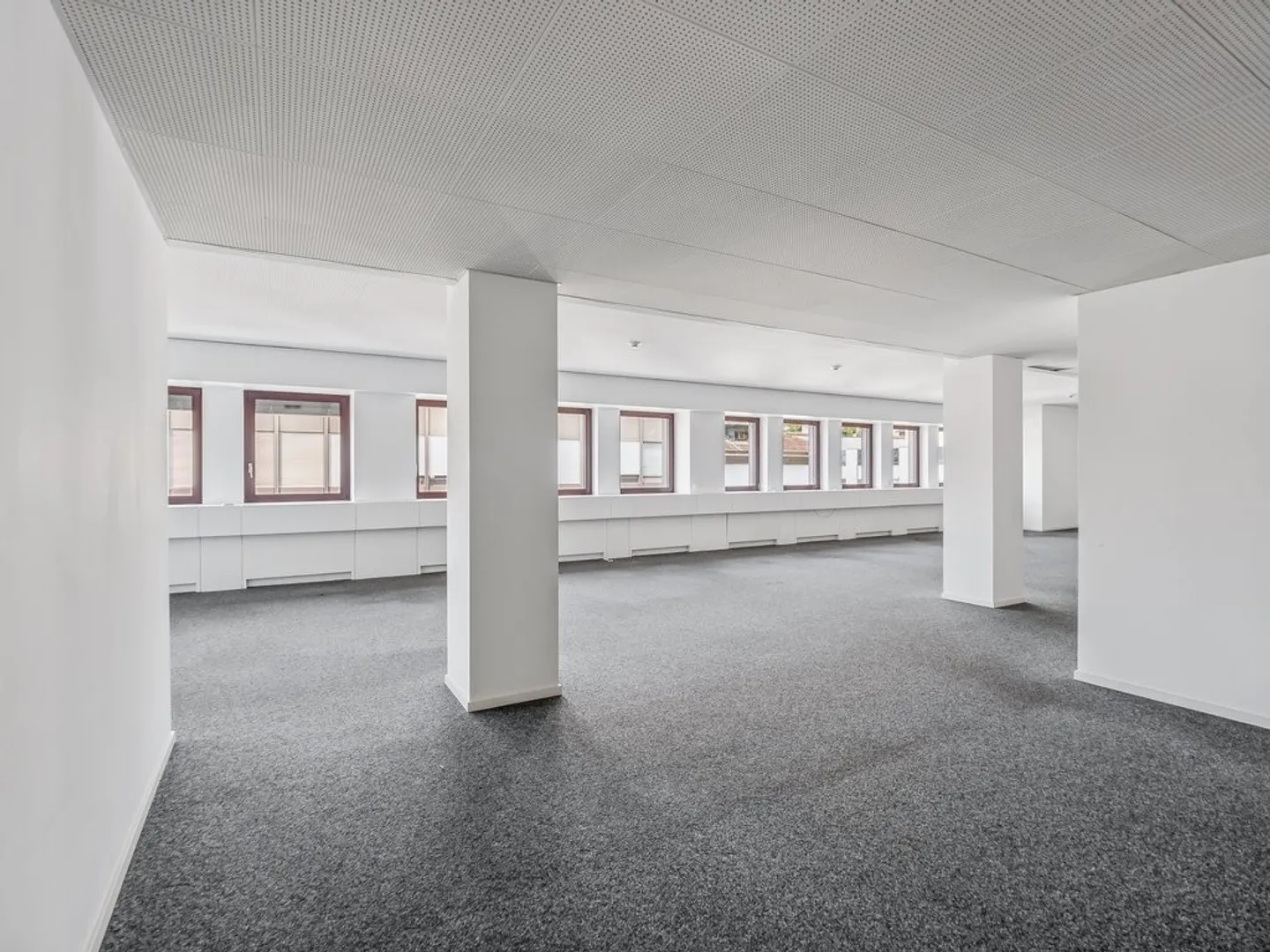 Spazi ufficio luminosi in posizione centrale a Locarno - Foto 9 von 10