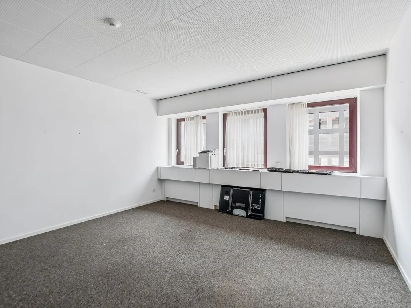 Spazi ufficio luminosi in posizione centrale a Locarno - Foto 10 von 10