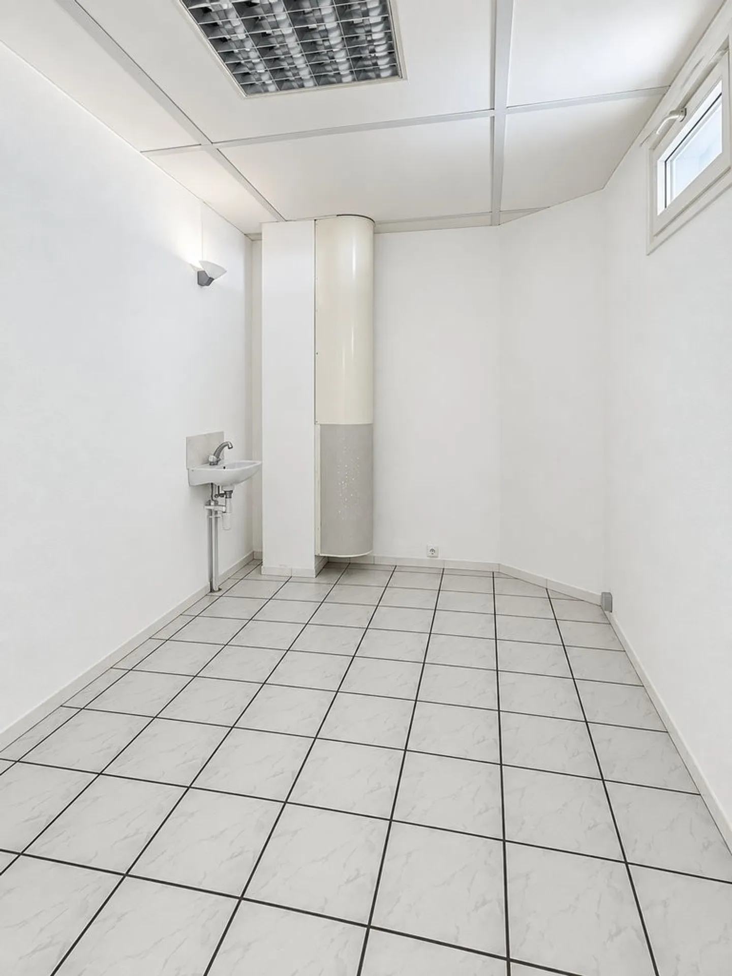 Ladenfläche Nähe Stadtzentrum zu vermieten - Photo 7 sur 9