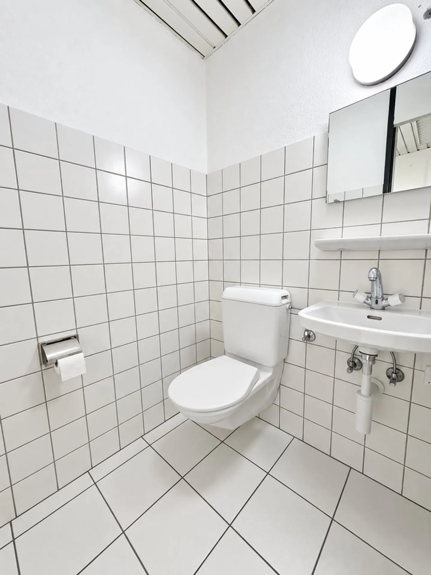 Attraktive Ladenfläche Nähe Stadtzentrum zu vermieten - Photo 6 sur 7