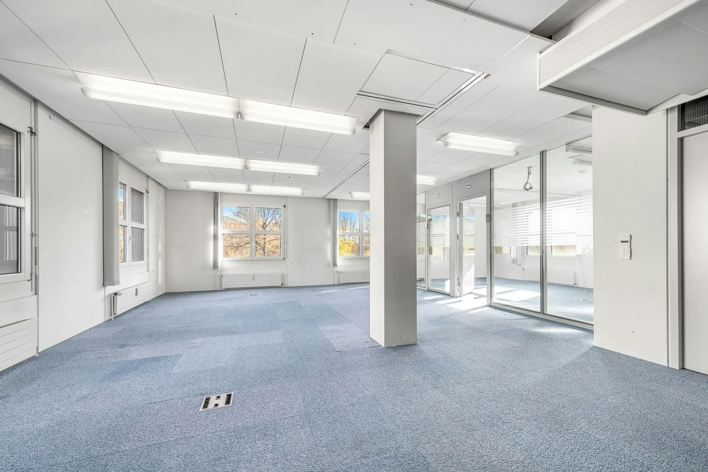 Espaces de bureau agrandis 355 - 1'250 m2 divisibles de manière flexible - Photo 3 sur 6