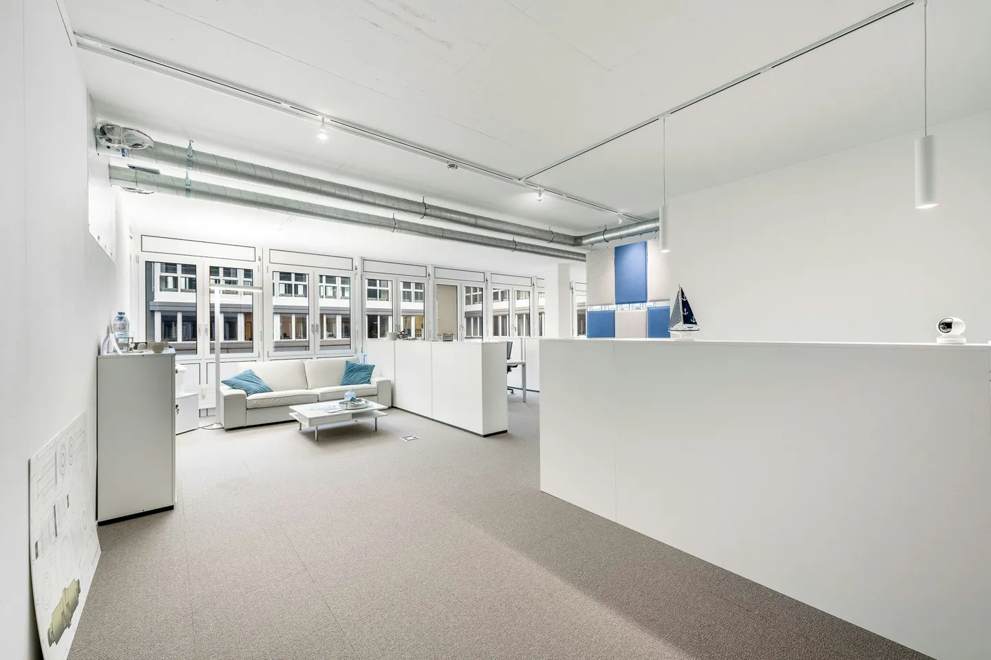 PLAZA | Spazio ufficio pronto per essere abitato - Foto 3 di 7