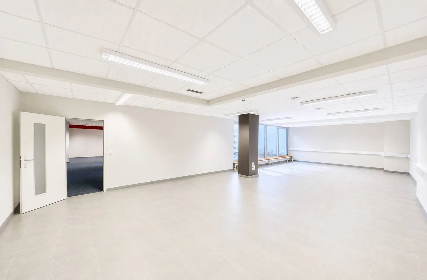 Office or Practice Space with 420m² in the Heart of Basel - Photo 3 of 7