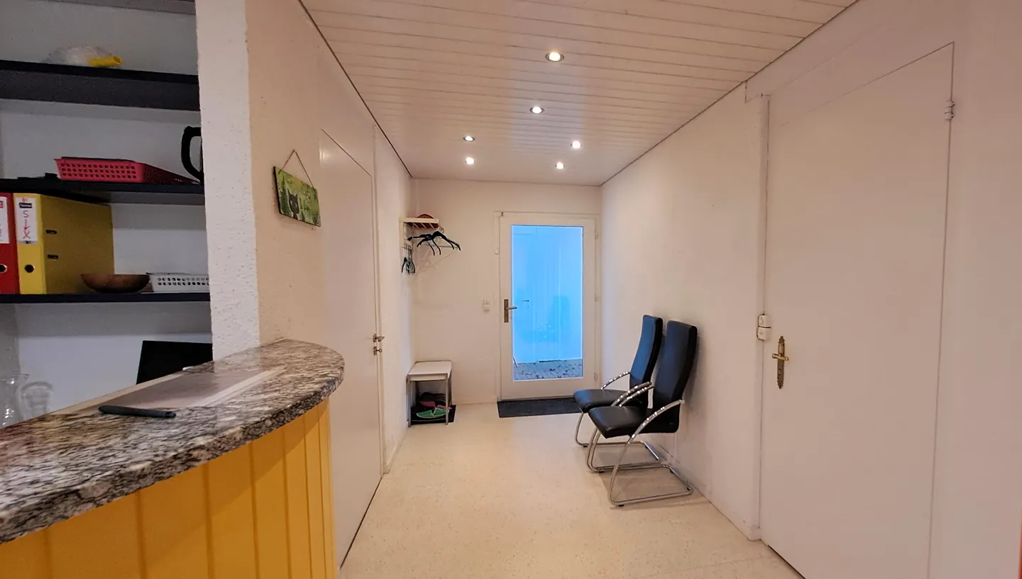 Commercial Space with Garden View - Photo 6 of 6