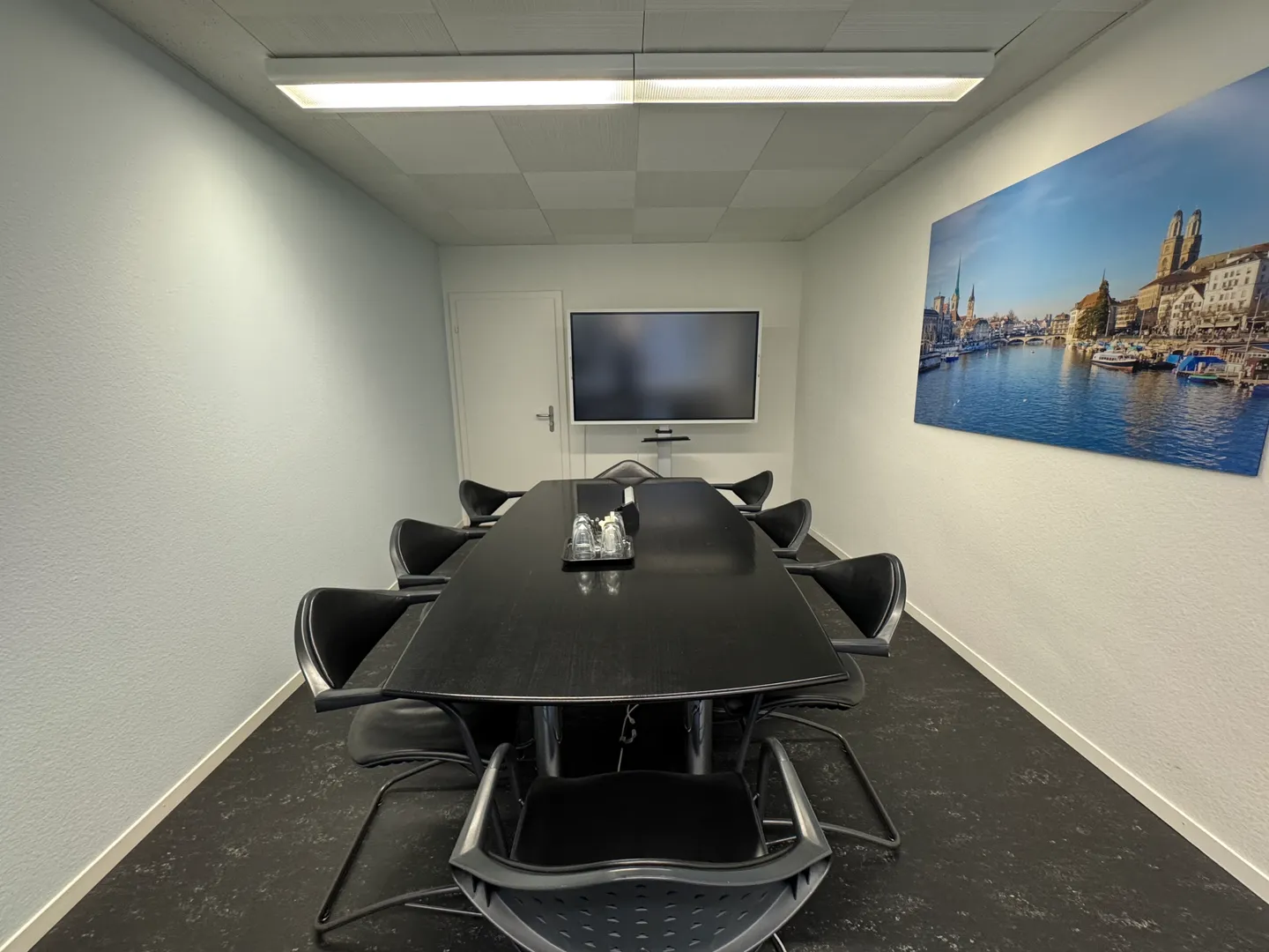 Office space for rent - Photo 6 of 7