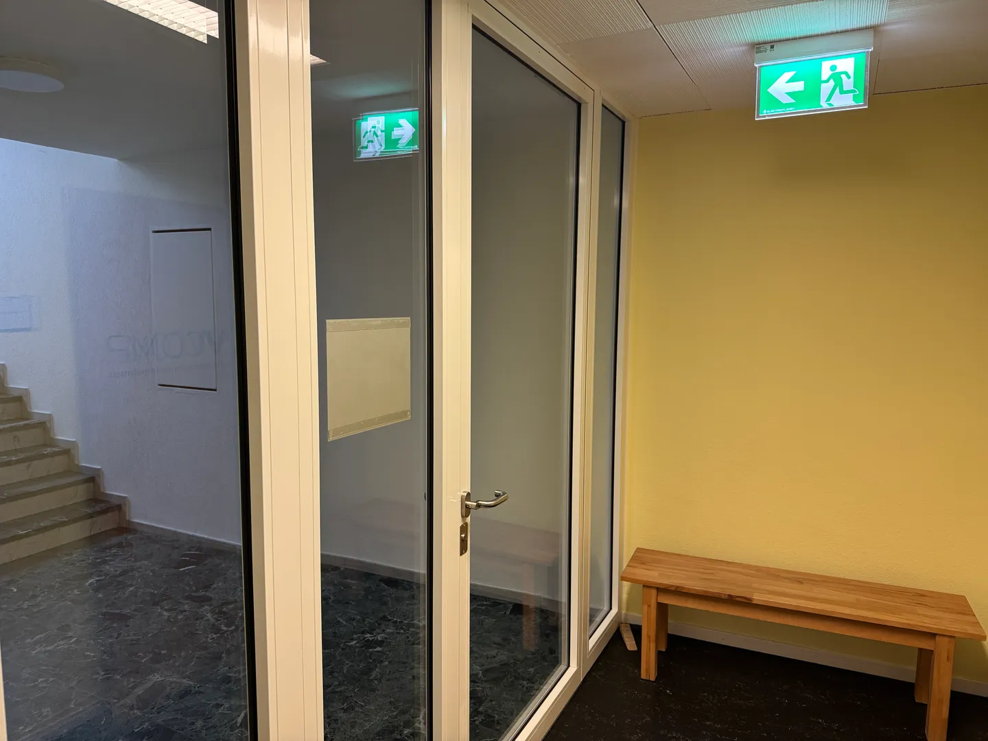 Office space for rent - Photo 3 of 7