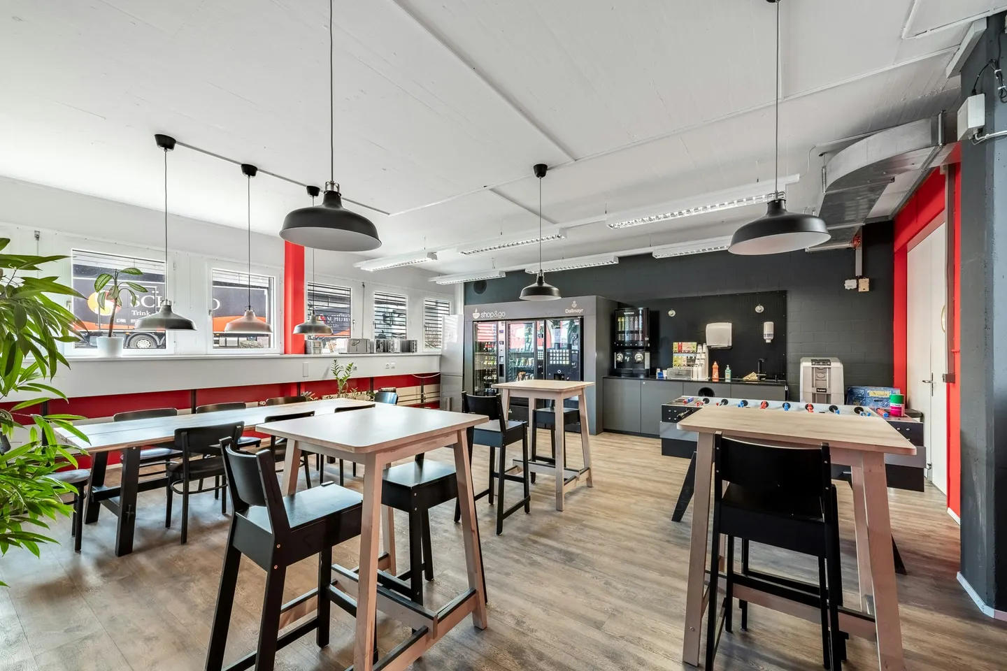 Espaces commerciaux et de production avec bureau à partir de 2 000 m² - flexibles et bien desservis - Photo 11 sur 11