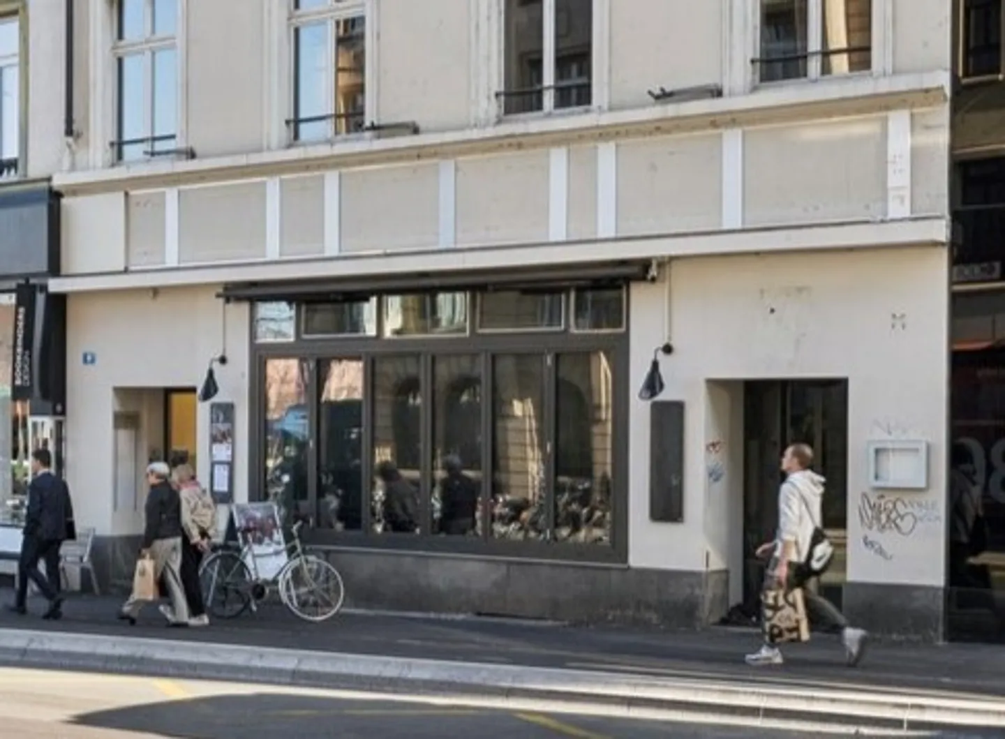 Representative Retail Space in Prime Location in Basel City Center - Photo 1 of 6
