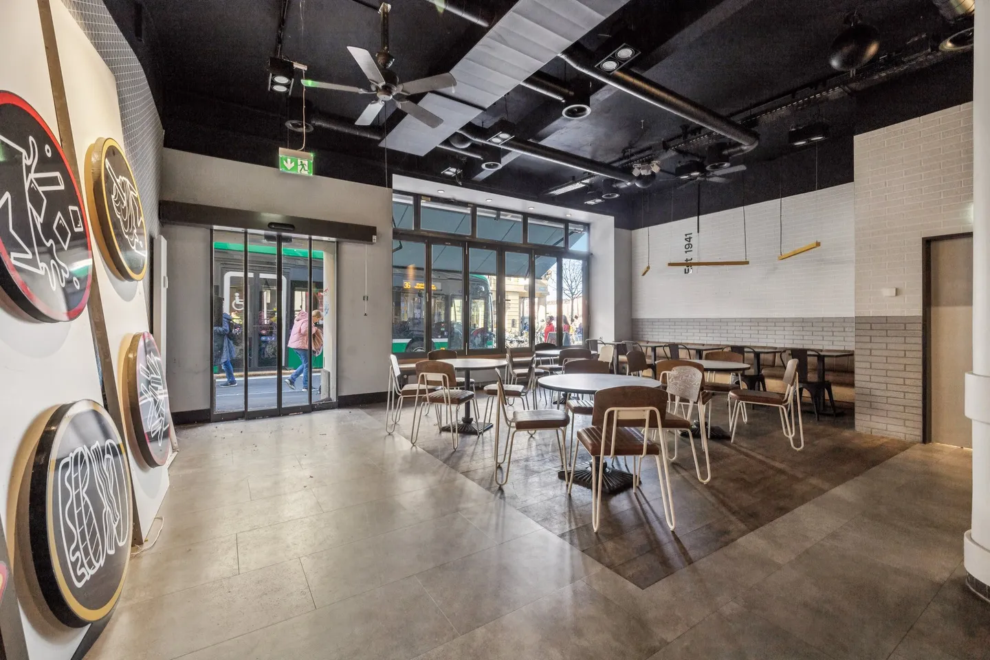 Representative Retail Space in Prime Location in Basel City Center - Photo 2 of 6