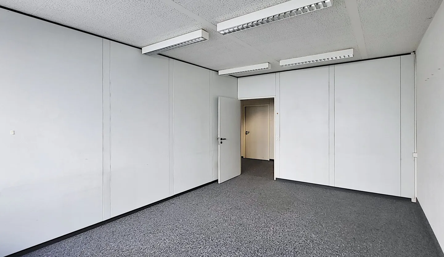 Move in and get started - 62 m² office space in Schafisheim! - Photo 6 of 8