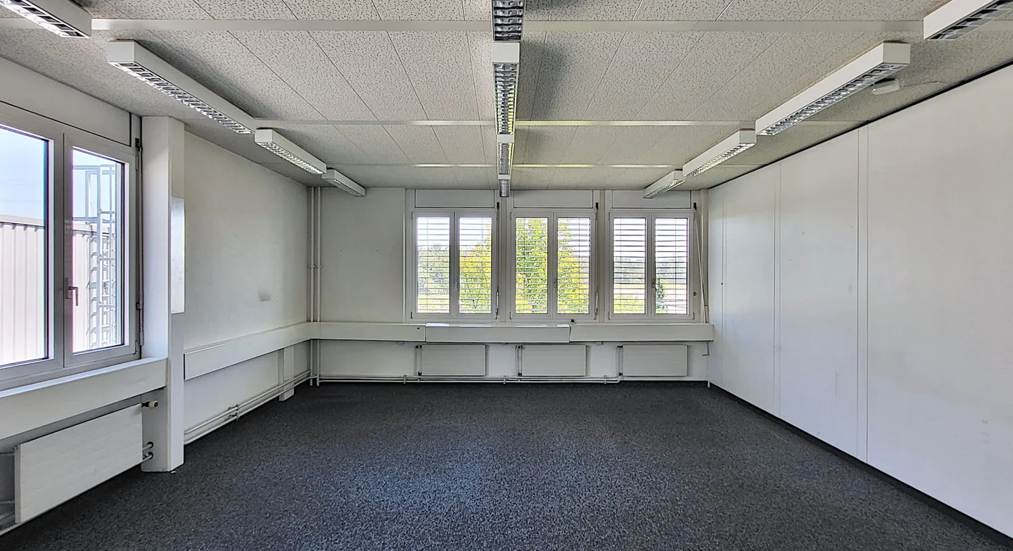 Move in and get started - 62 m² office space in Schafisheim! - Photo 5 of 8