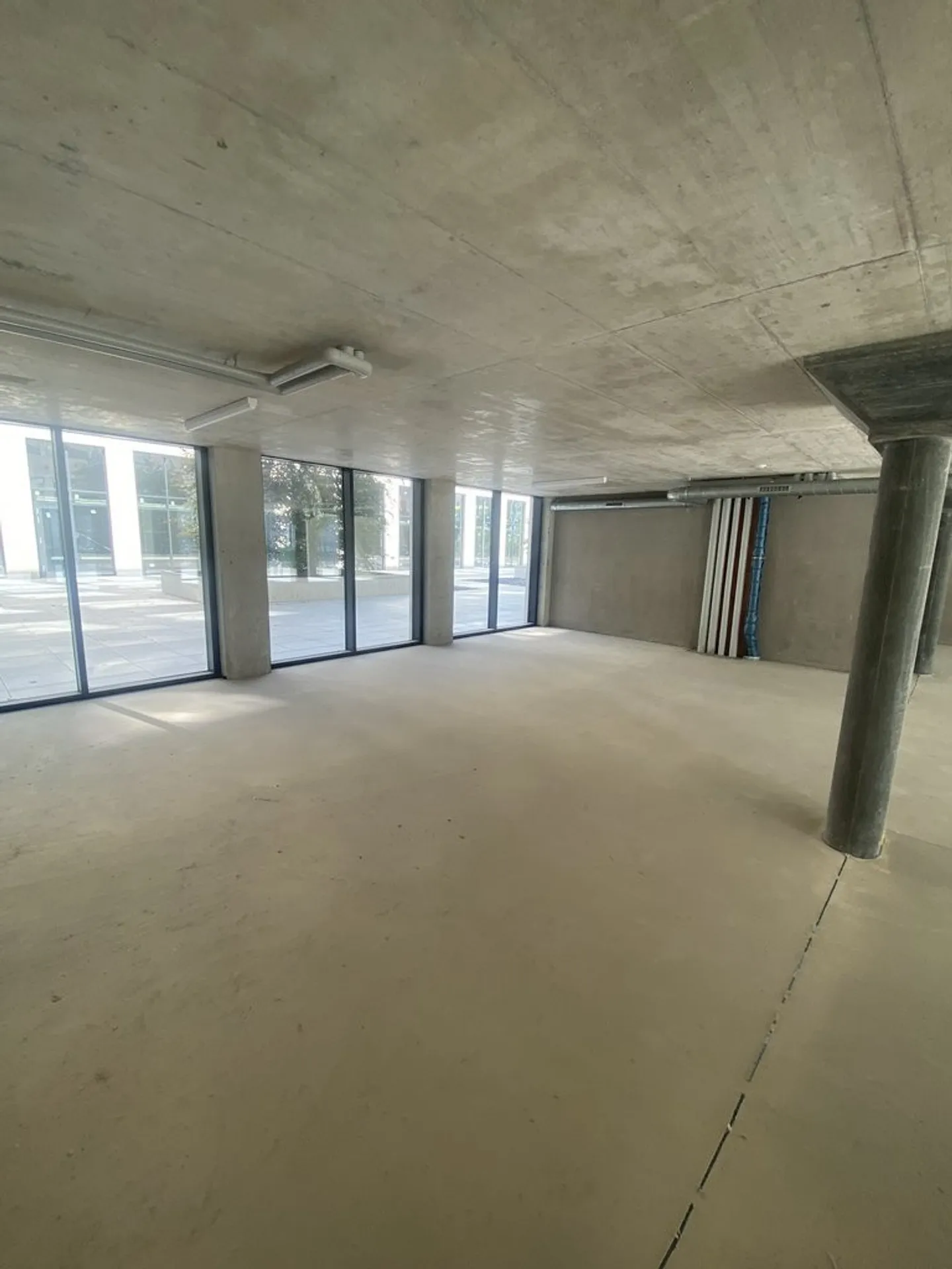 Spazio ufficio/commerciale attraente in nuova costruzione, prima occupazione a Lucerna/Littau - Foto 3 di 7