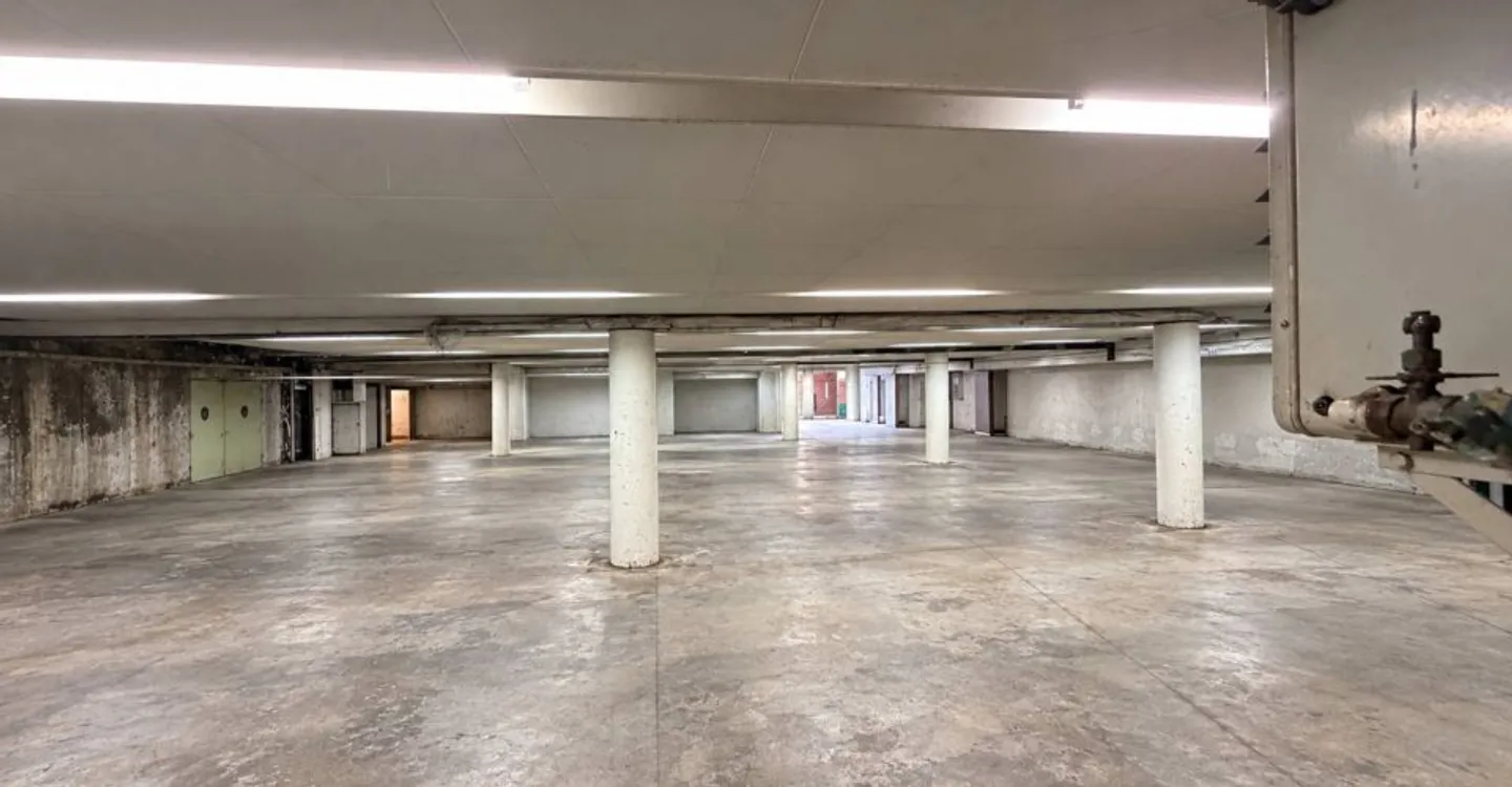 Deposito di 600 m2. - Foto 5 di 7