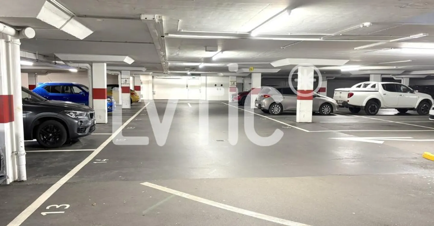 Locaux, cabinets, bureaux de 170 m2 à louer à Martigny - Photo 7 sur 11