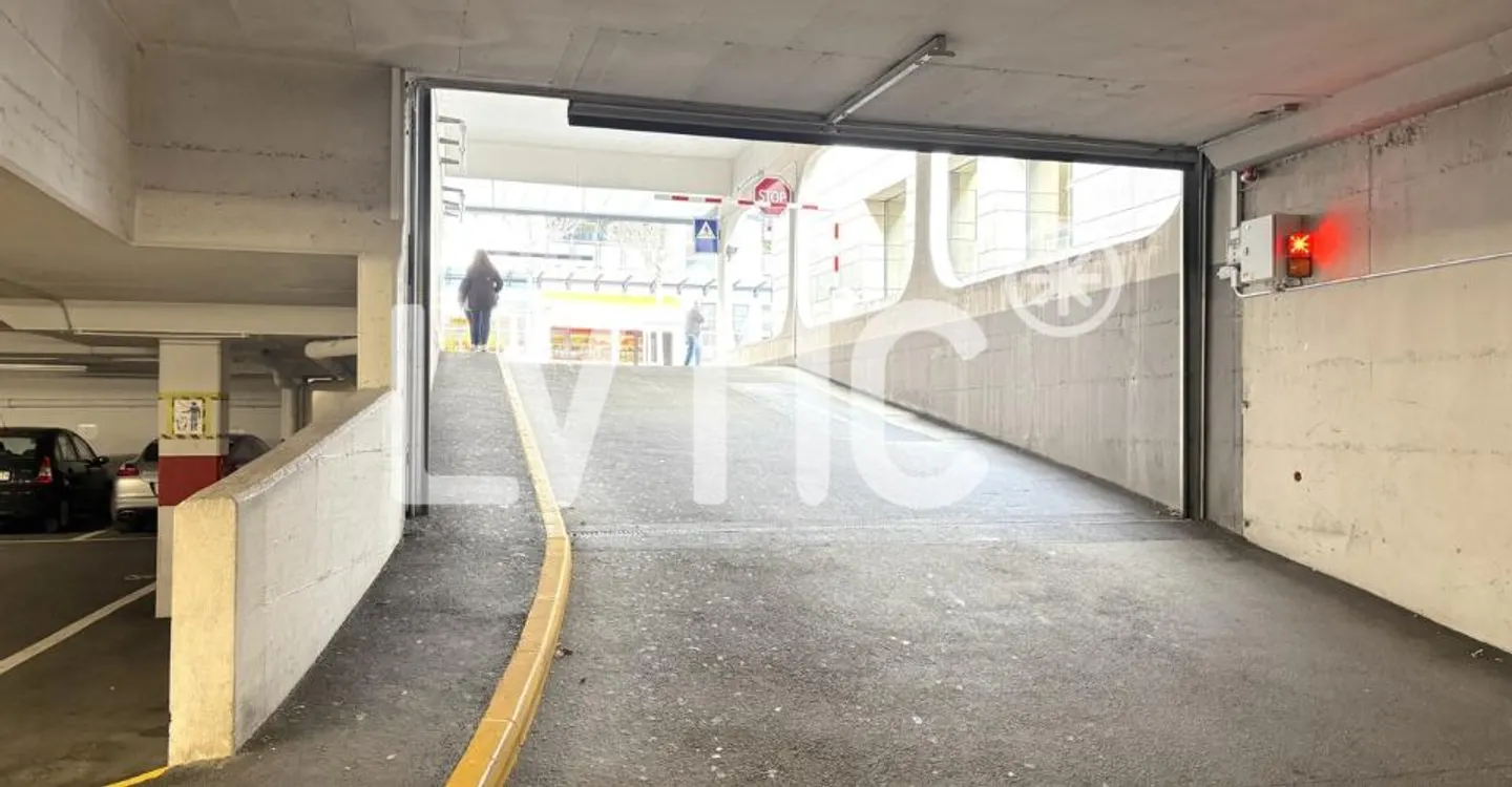 Locaux, cabinets, bureaux de 170 m2 à louer à Martigny - Photo 6 sur 11