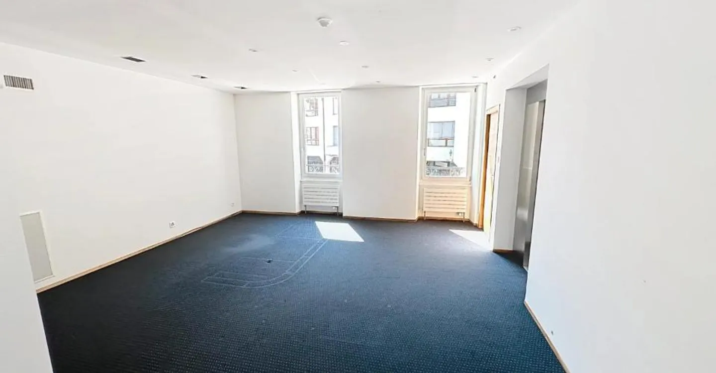 Exceptional offices of 1,250 m² in the heart of Nyon - Photo 10 of 12