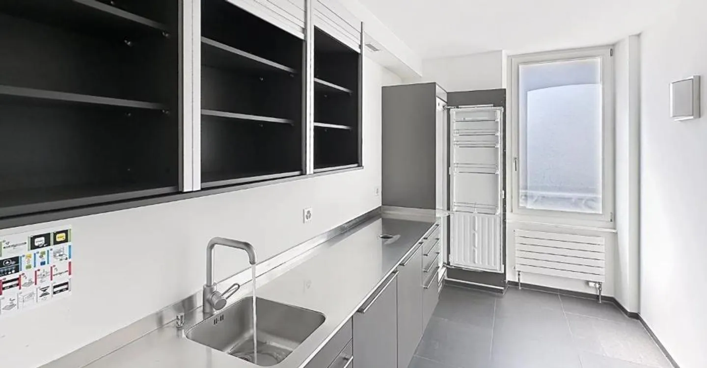 Exceptional offices of 1,250 m² in the heart of Nyon - Photo 7 of 12