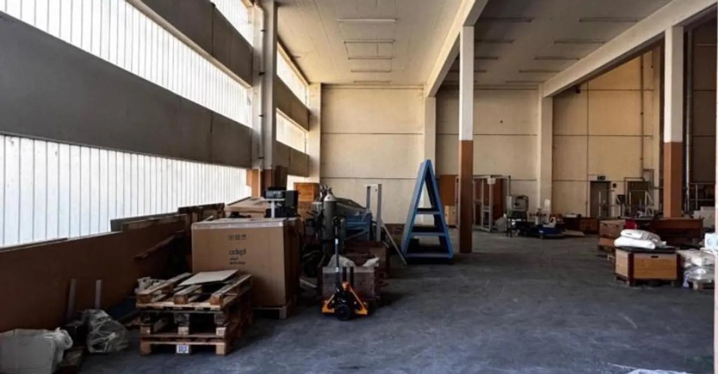 Storage Hall - Craft of 477 m² for rent in Conthey - Photo 2 of 8