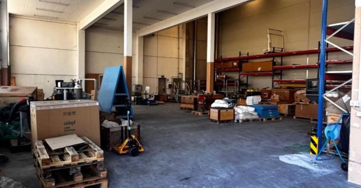 Storage Hall - Craft of 477 m² for rent in Conthey - Photo 3 of 8