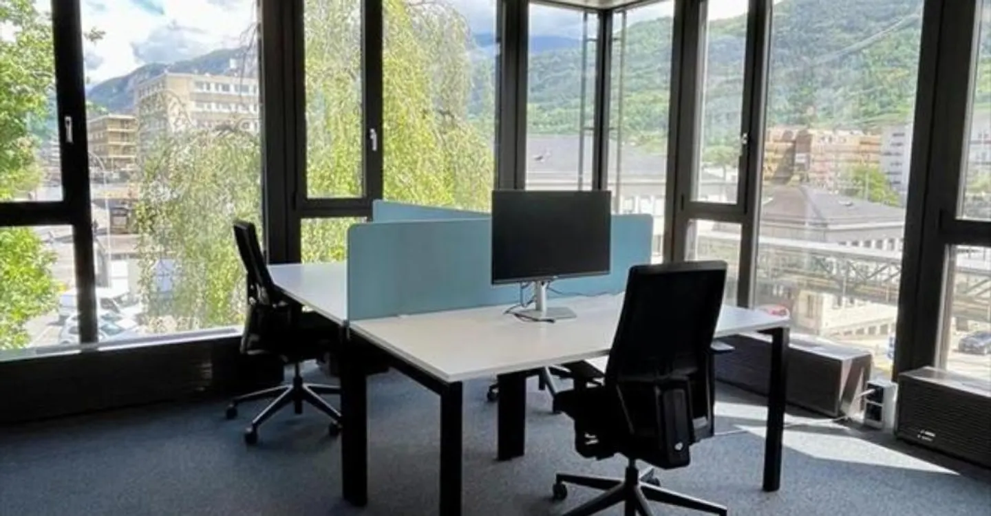 Bureau privatif de 25 m² meublé et équipé pour 3 personnes - Foto 1 di 12