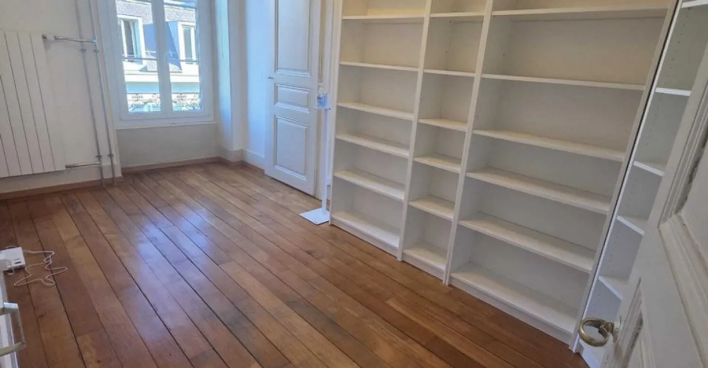 Office - 56 m2 office for rent in downtown Lausanne - Photo 3 of 7