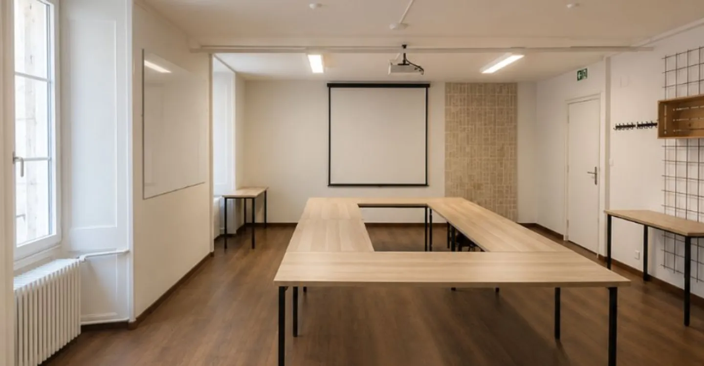Bureaux de 240 m² en centre ville - Photo 6 of 11