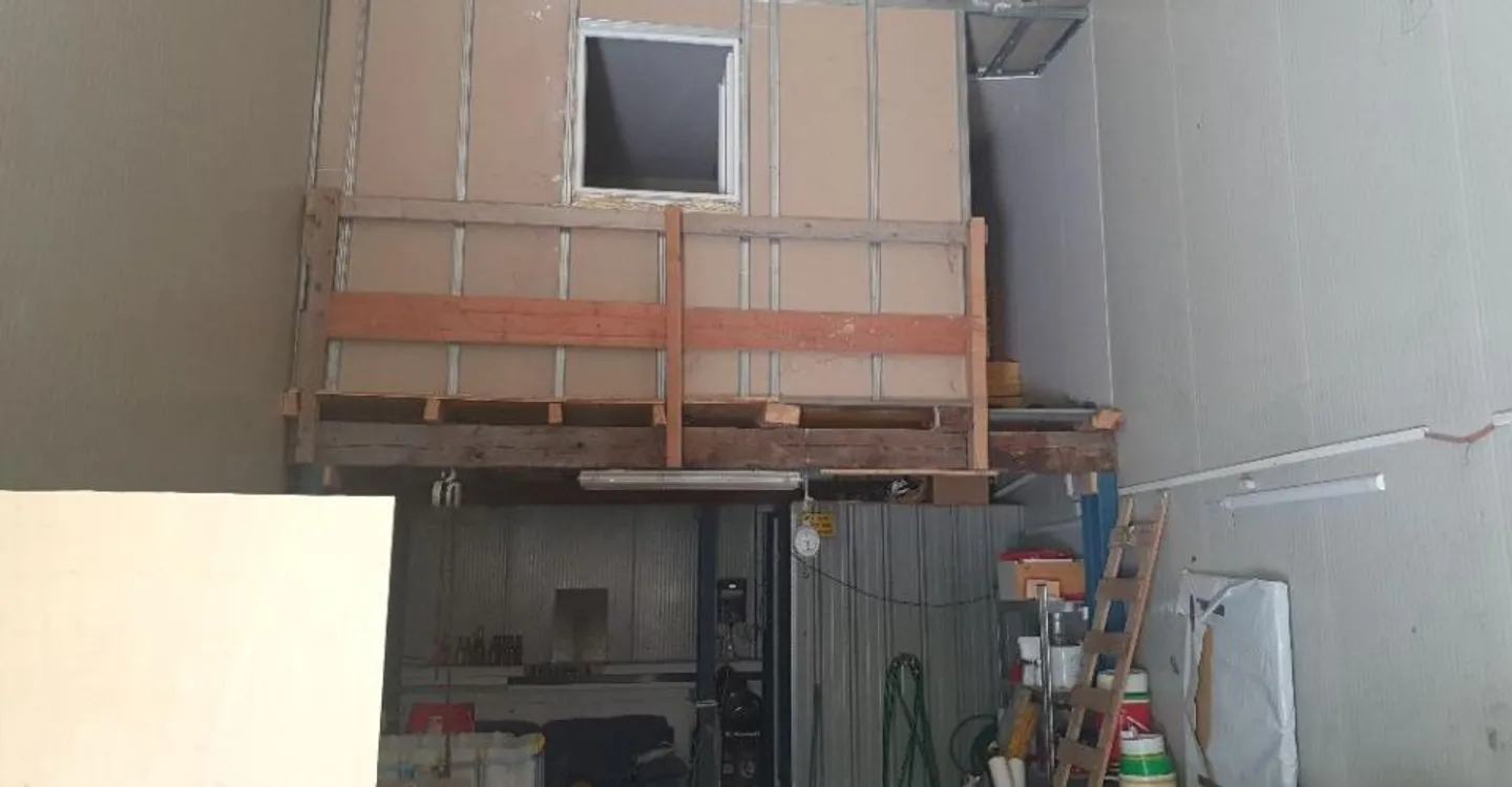 Workshop - Depot - Photo 5 of 7