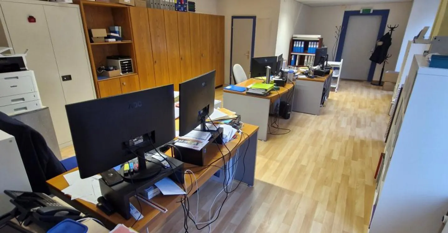Bureau Lumineux en Emplacement Privilégié - Photo 2 sur 6
